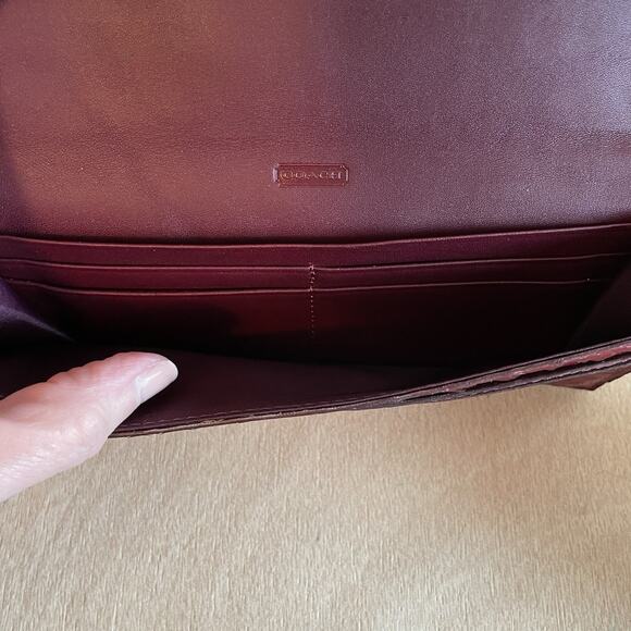 Coach Soft Wallet Red Classic - Picture 13 of 16